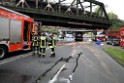 LKW blieb unter Bruecke haengen Koeln Ehrenfeld Innere Kanalstr Hornstr P448